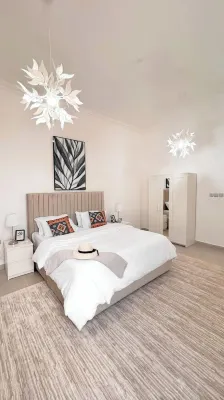 Sea : A Refined Coastal Retreat