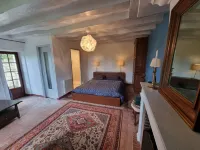 Semi-cave house MONTRICHARD(41) near Beauval and Chenonceaux zoos فنادق في Montrichard-Val-de-Cher