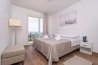 Peaceful Sea-View Villa Near Dubrovnik – Perfect for Families & Groups Hotels in Orasac