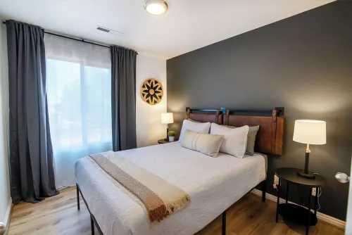 Townhouse near Zions, Bryce, & Grand Canyon. Pool & Hot tub