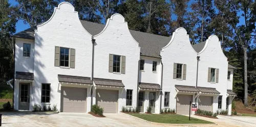 NEW Luxury Townhome in prestigious Moores Mill area of Auburn, AL! - Boutique