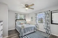 Cheerful residential home with boat launch access Hotels in Ellenton