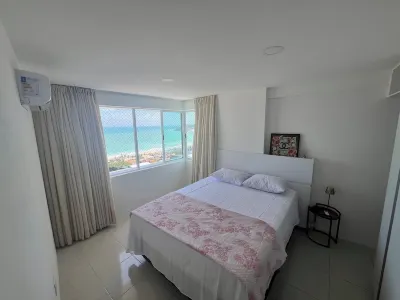 New Listing - 2-bedroom condo with breathtaking views of Ponta Negra. Hotel a 