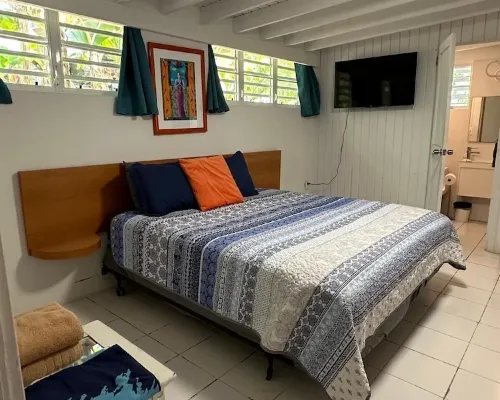 Studio en suite, king/twin beds sleep 3, multi-deck views, early access bag drop فنادق في كوليبرا