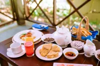 NatureSurf Villas - Private Garden Retreat at Hiriketiya Beach Yoga, Surf & Relaxation Hotels in Dikwella
