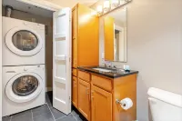 Upscale Downtown Indy 1Br Apartment Walk to Stadiums