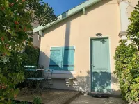 Nice apartment with terrace a few steps from the ocean