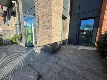 River Wharf Apartments Отели рядом с достопримечательностью «Баринг»