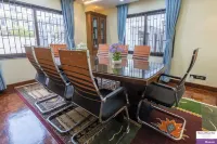 Gentle Heart Inn - A Heart for the People 2