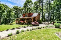 Cozy Log Cabin:  Woods on the Water