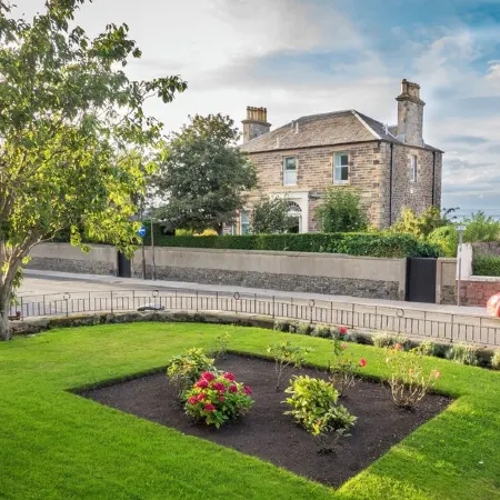 "Fraser's", Marine Lodge, Private Parking, Big 2 Bed Ground Floor, Near Golf