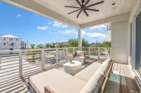 Brand New Home- Gulf Views, Private Pool!