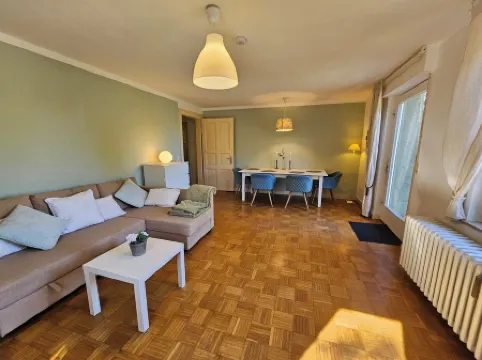 Garden apartment with terrace