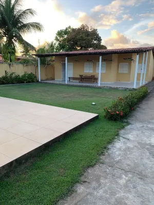 Excellent house with pool deck and support, located 200m from Tabuba beach