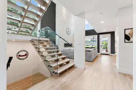 Modern Muskoka River Retreat