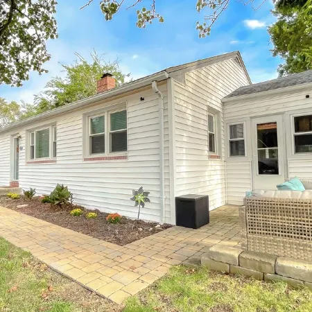 Cove Point Beach Cottage with Chesapeake Bay Views