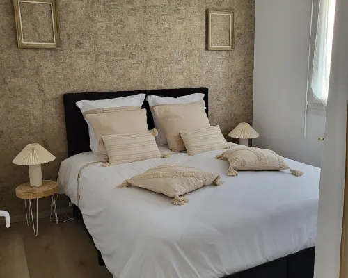 Family home in Fouras - enclosed garden near beach and market Hotels in Fouras