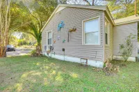 5 Mi to Downtown Beaufort: Pet-friendly Cottage! - 2-Sterne