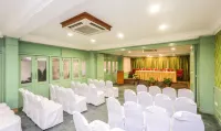 Treebo Komfort Suites, 3 Km from Mysore Palace