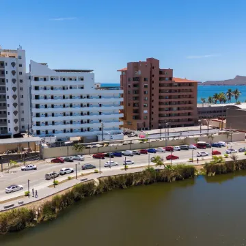Coral Island Beach View Hotel