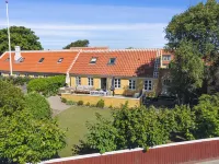 "Algeth" - 200m from the Sea