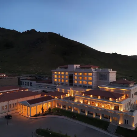 Ayan Zalaat Hotel and SPA