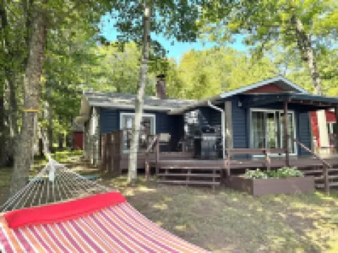 Lco Lakefront Cabin - Enjoy Summer at the Lake! Hotels in Sawyer County