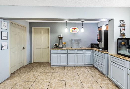 슈퍼 8 바이 윈덤 인디펜던스 캔자스 시티