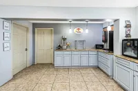 Super 8 by Wyndham Independence Kansas City Hotel a Independence