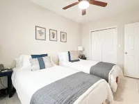 Ocean front 2 bedroom condo with pool