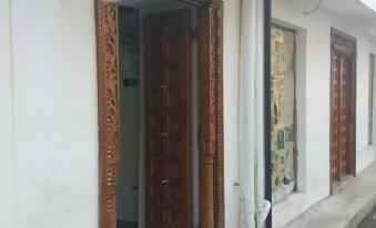 Lost & Found Zanzibar