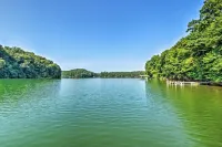 New Listing! Blue Haven Nest w/ Dock!