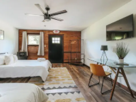 Basecamp151 Hotels in Nelson County