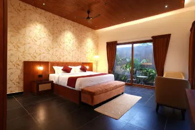 HF Pool Resorto Hotels near ECR Beach