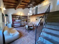 Relaxing Tuscan Home with WiFi