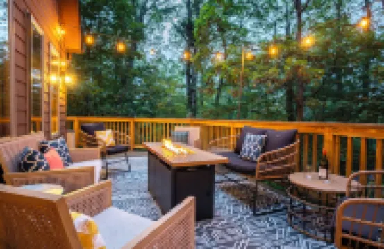 Boutique Chalet - Hiking, Hot Tub, Sauna, Fire Pit, Pizza Oven & Gameroom