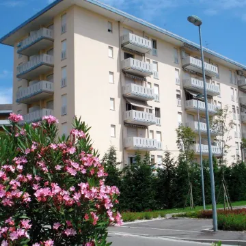 Relax in Our Seaview Flat