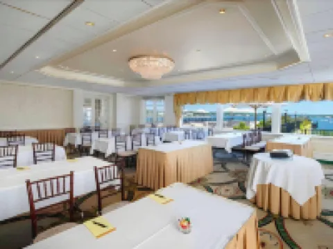 莫莉皮切爾酒店