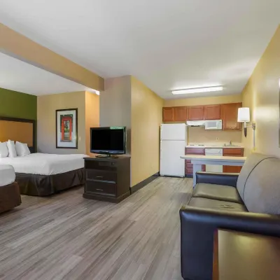 Extended Stay America Select Suites - Phoenix - Airport - E Oak St Отели рядом с достопримечательностью «Зоопарк Феникса»