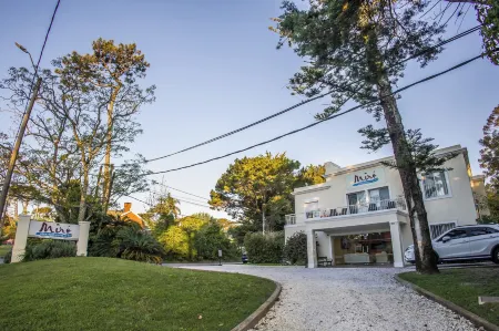 Joan Miró Hotel Отели в г. Мальдонадо