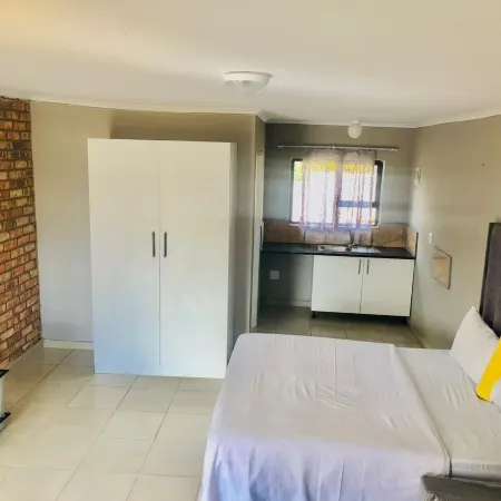 Ferndale Confortable Apartments Отели рядом с достопримечательностью «Торговый центр Northgate»