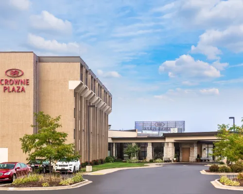 Crowne Plaza Milwaukee Airport by IHG Hotels near Pitman Theater