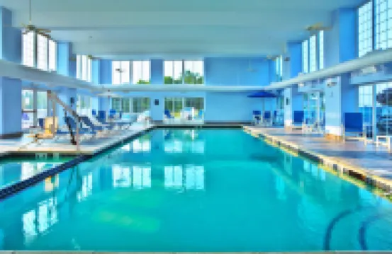 Holiday Inn Express & Suites PETOSKEY by IHG
