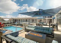 Hotel Indigo SAN DIEGO DEL MAR by IHG - Pools