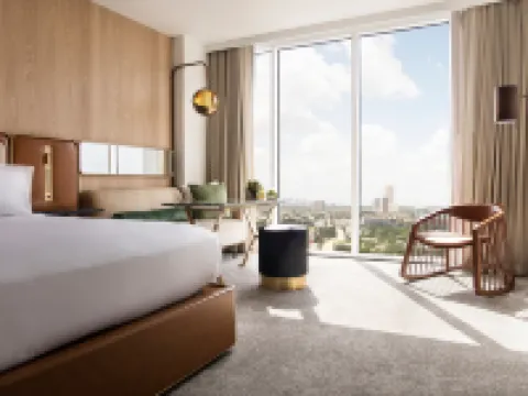 ซี. บอลด์วิน คิวริโอ คอลเลกชั่น บายฮิลตัน โรงแรมใกล้The Hobby Center for the Performing Arts