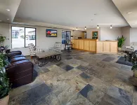 Econo Lodge Inn & Suites Hotels in Kelowna