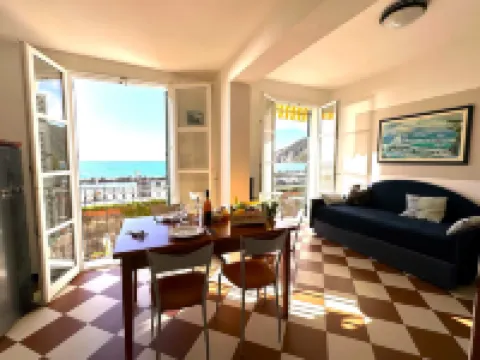 Giada Hotels in Moneglia