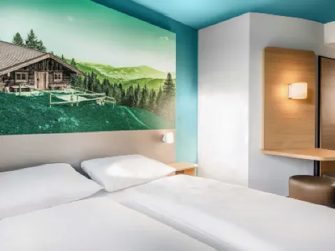 B&B HOTEL München-Putzbrunn Hotels in 