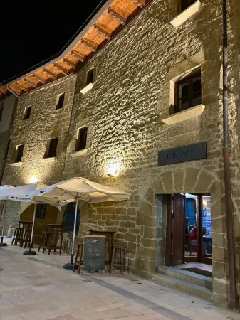 Hospedería Sádaba Отели в г. Каркастильо