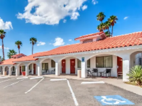 Historic Coronado Motor Hotel by OYO Hotels in Yuma